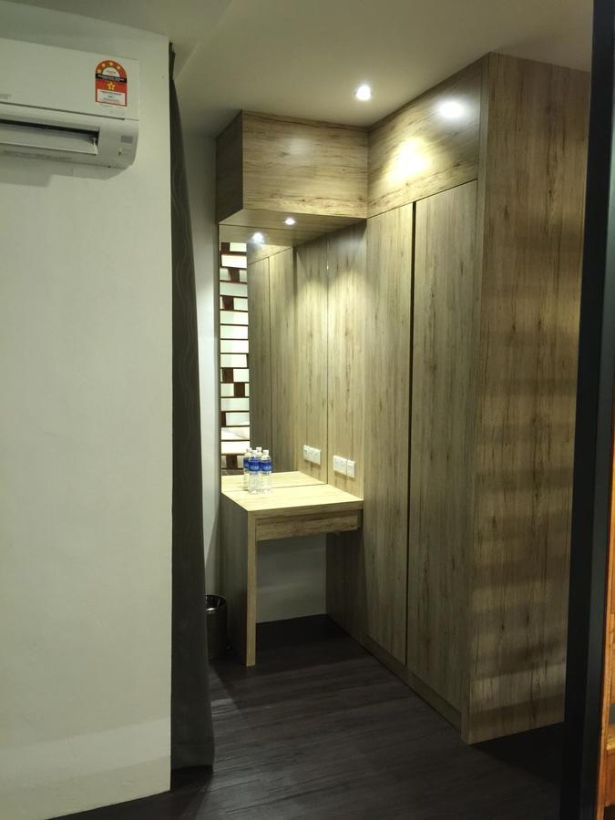 The Oikos Hotel Pontian Kecil Kültér fotó