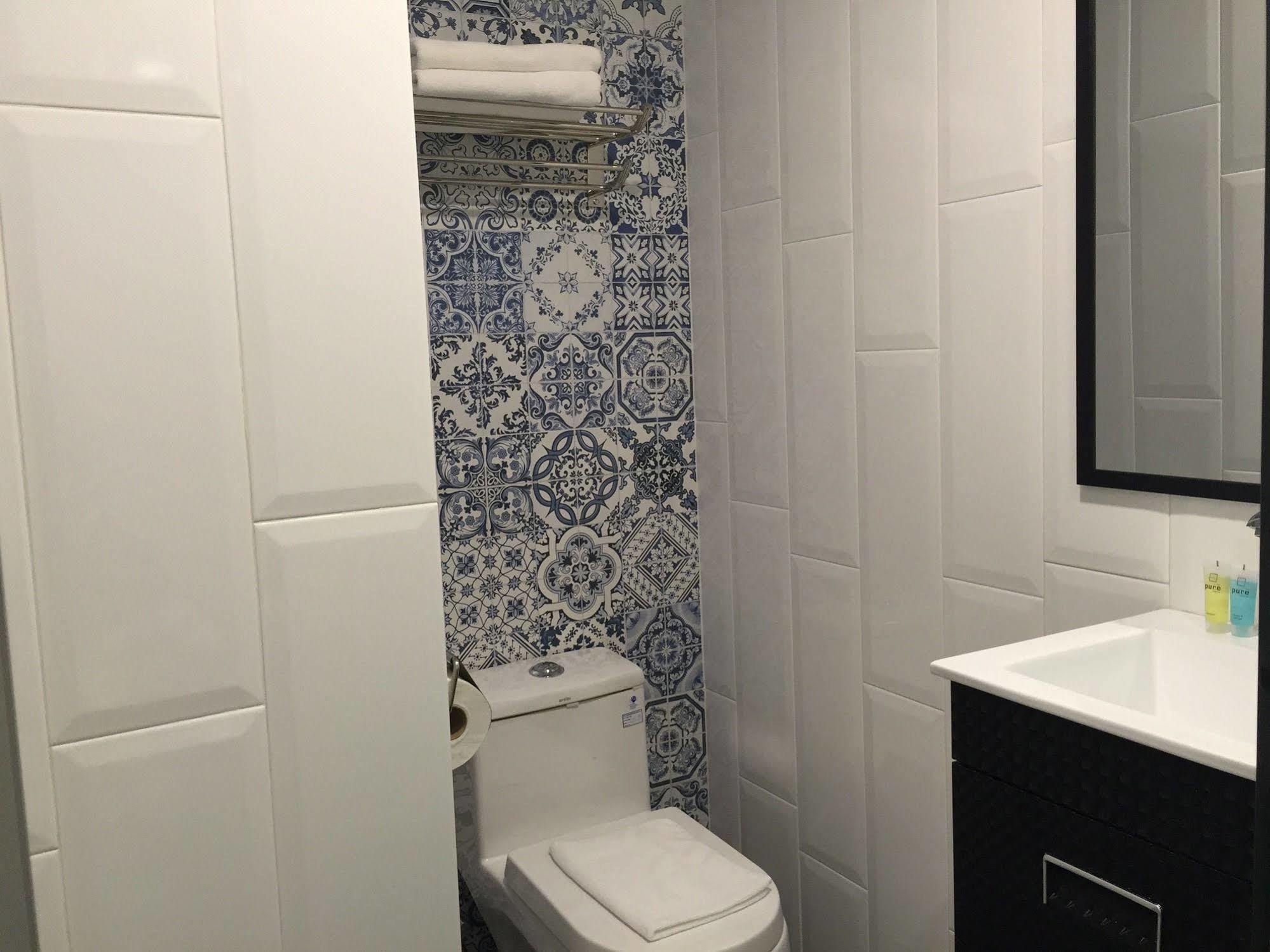 The Oikos Hotel Pontian Kecil Kültér fotó