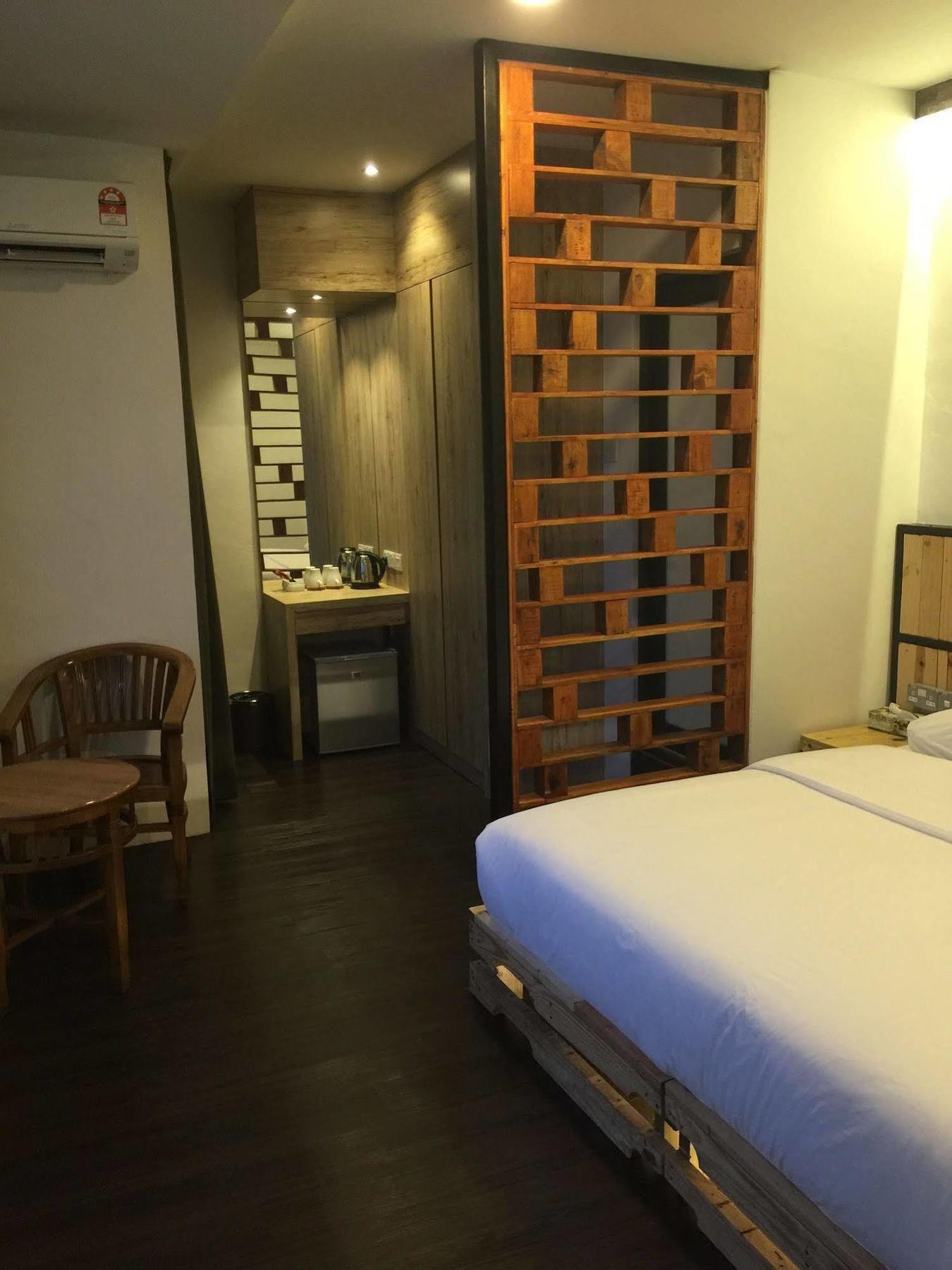 The Oikos Hotel Pontian Kecil Kültér fotó