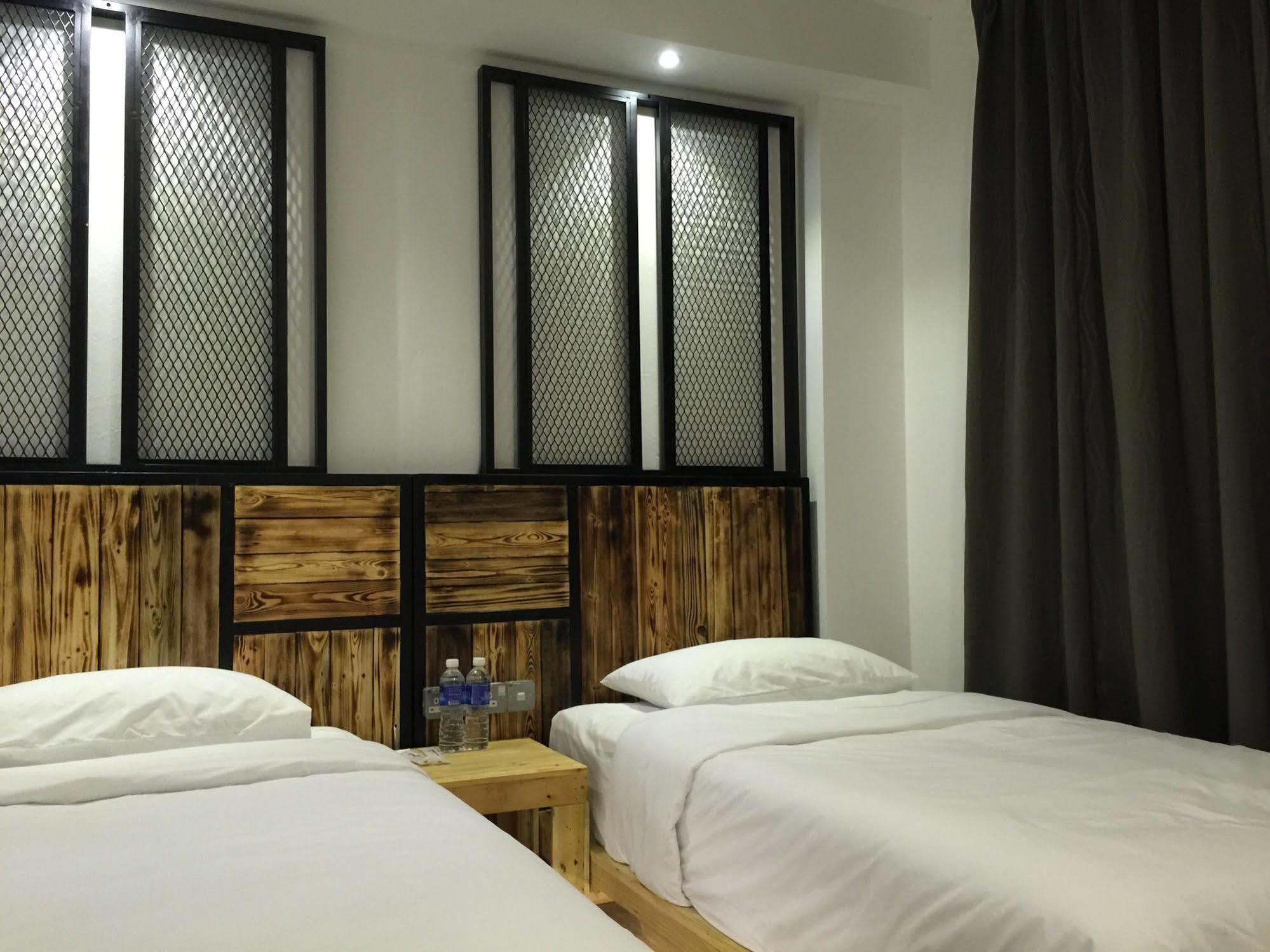 The Oikos Hotel Pontian Kecil Kültér fotó