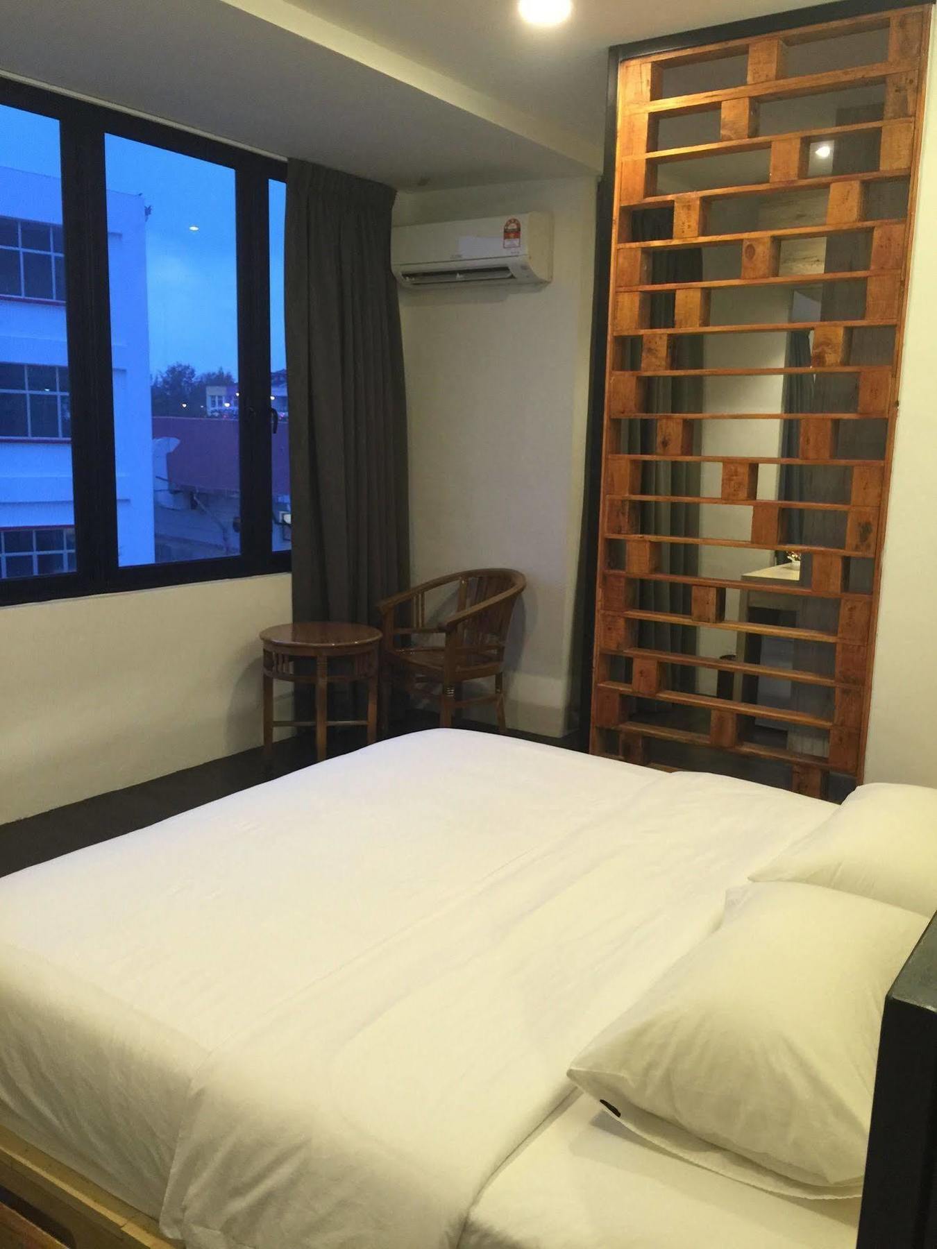 The Oikos Hotel Pontian Kecil Kültér fotó