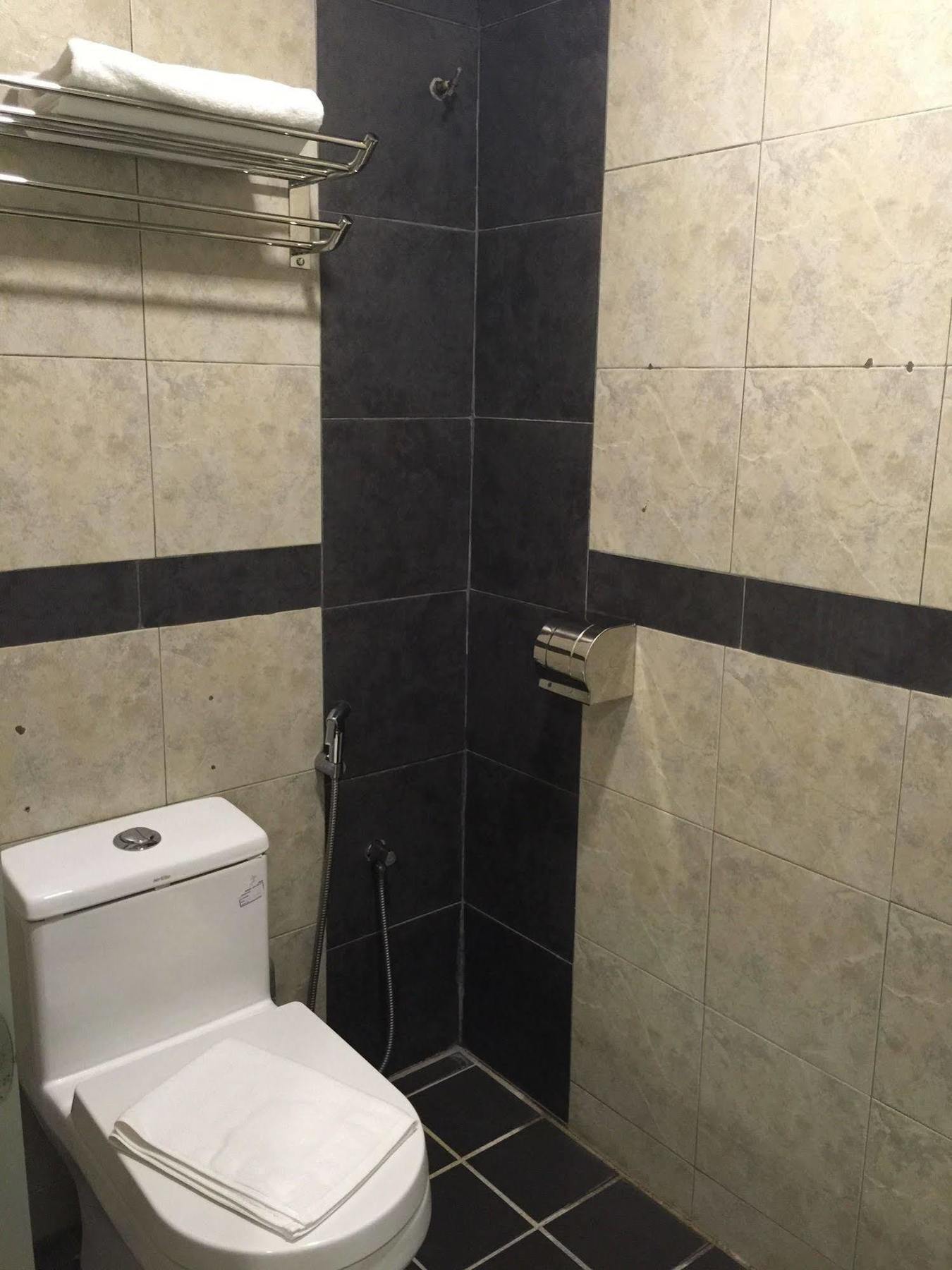 The Oikos Hotel Pontian Kecil Kültér fotó