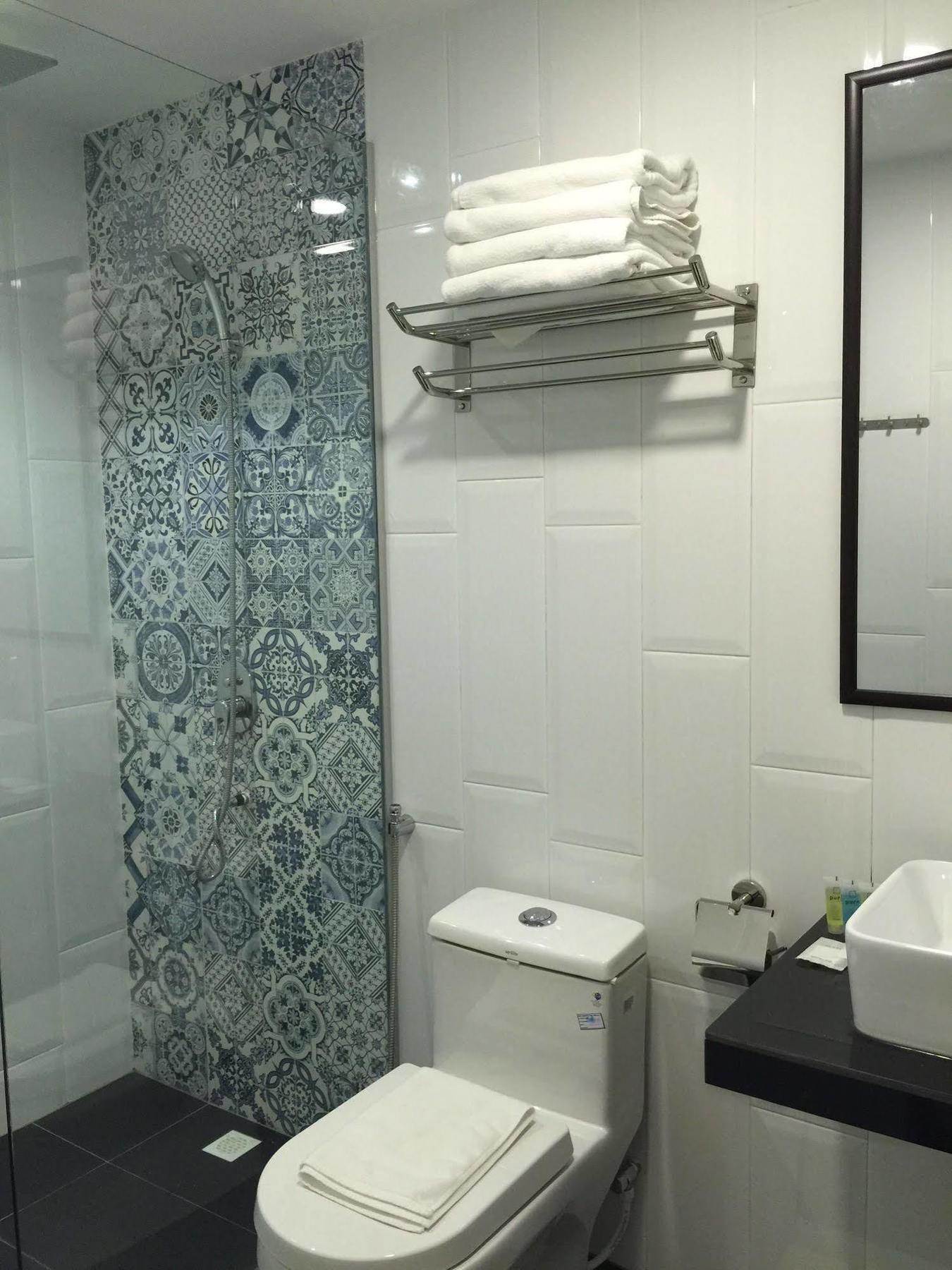 The Oikos Hotel Pontian Kecil Kültér fotó